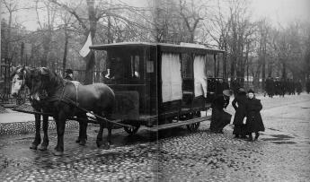 Omnibus. Photo, 1906.