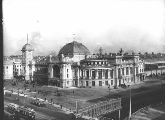 Tsarskoselsky Railway Station on Vvedenskaya Square. Photo by C.C.Bulla. End of 1900s.