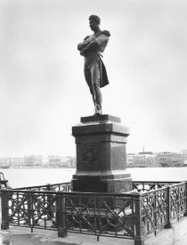 Памятник И.Ф. Крузенштерну. 1873. Скульптор И.Н. Шредер