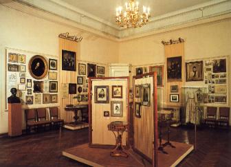 Экспозиция Музея театрального и музыкального искусства.