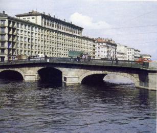 Вormitory of the Architecture and Urban Planning University. (123 Fontanka River Embankment)