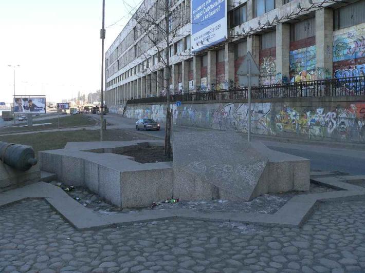 Памятник Взятию крепости Ниеншанц. Фото В.Ф. Лурье с сайта http://www.petrograph.ru/