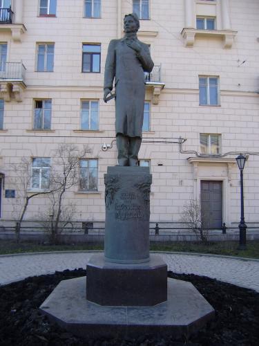 Памятник Г. М. Тукаю. Фото с сайта http://lh6.ggpht.com/