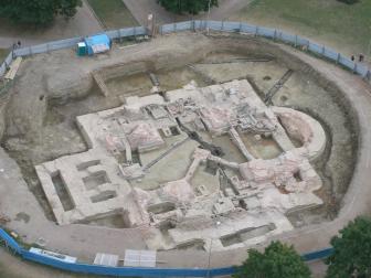 Археологические раскопки на месте собора Святой Екатерины