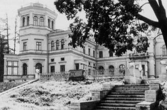Дворец в Михайловке