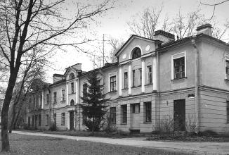 Казарма Собственного Е. И. В. пехотного полка в Царском Селе.