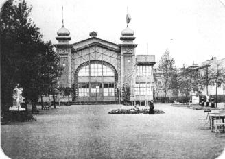 Theatre in the Aquarium Garden. Photo, 1890s.