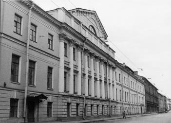 Здание Училища глухонемых. Фото 1980-х гг.