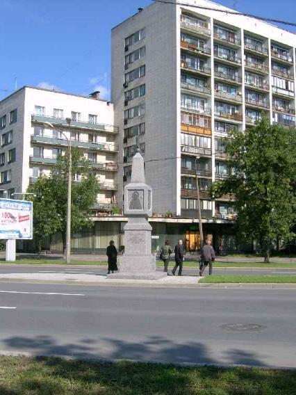 Верстовой столб. Фото В. Лурье с сайта http://www.petrograph.ru/