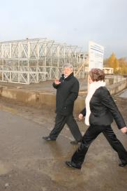 Генеральный директор ГУП «Водоканал Санкт-Петербурга» Ф.В. Кармазинов и губернатор Санкт-Петербурга В.И. Матвиенко на одной из строительных площадок ГУП «Водоканал СПб.»