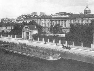 Главное здание Николаевского сиротского института на наб. реки Мойки. 1900-е. Фотоателье К.К. Буллы. ЦГАКФФД