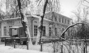 Dweller house with a garden in the Fridental colony (Kemper's house).