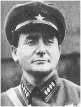 Я.С. Агранов (наст. фамилия Сорензон)
Изображение с сайта: https://ru.wikipedia.org/wiki/%D0%90%D0%B3%D1%80%D0%B0%D0%BD%D0%BE%D0%B2,_%D0%AF%D0%BA%D0%BE%D0%B2_%D0%A1%D0%B0%D1%83%D0%BB%D0%BE%D0%B2%D0%B8%D1%87
26.02.2016